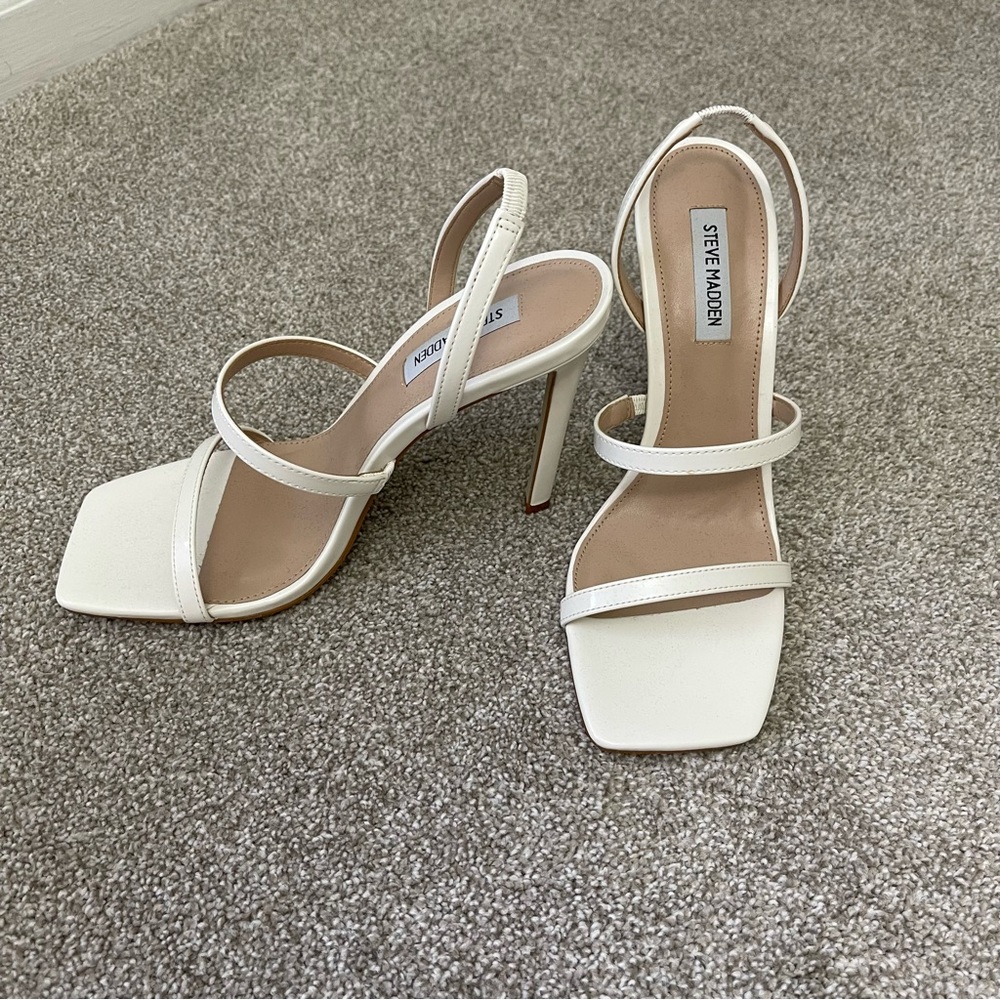 STEVE MADDEN GRADE WHITE SIZE 9